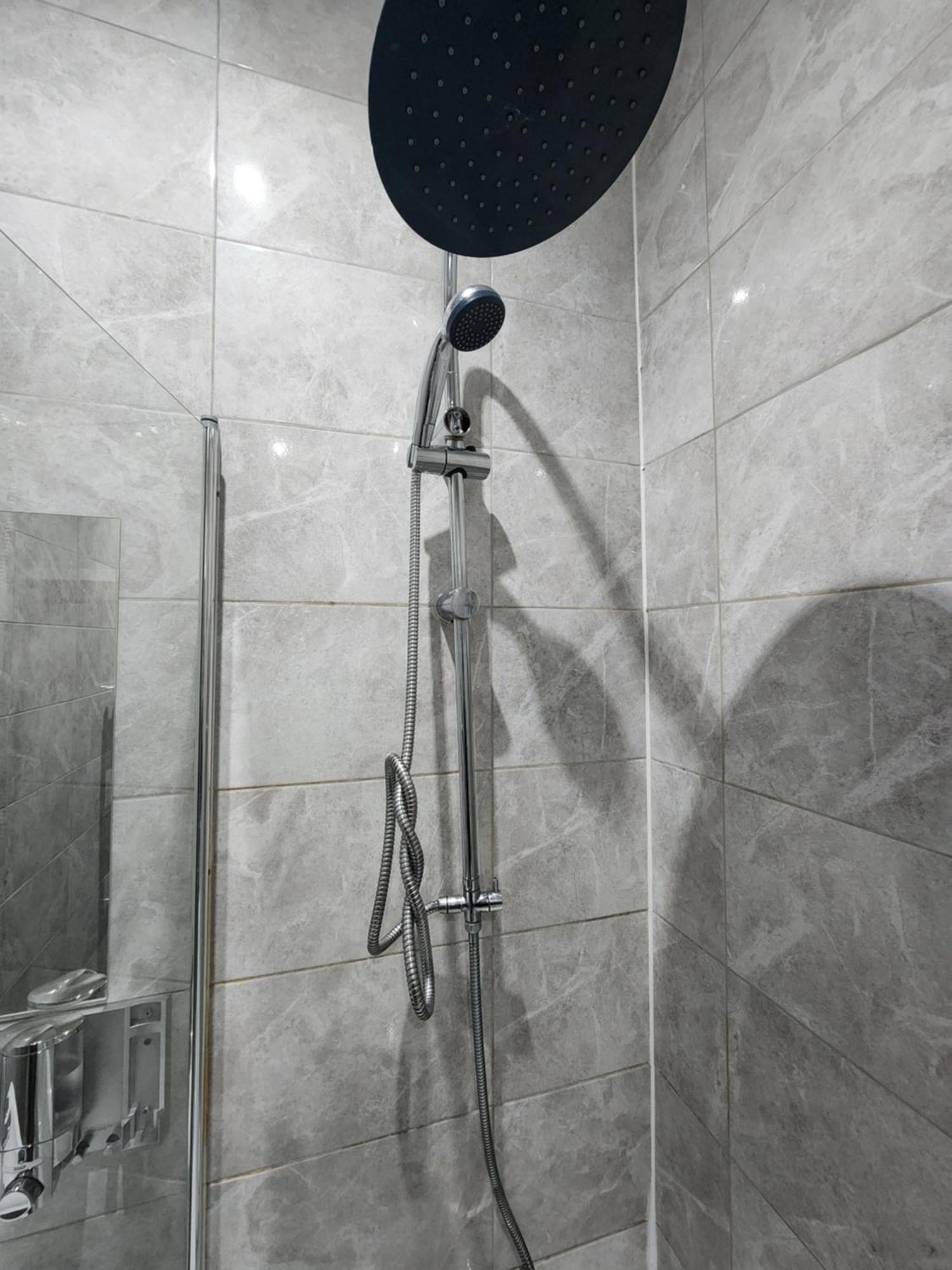 - 2 Bathrooms, Smart Tv's Holiday home