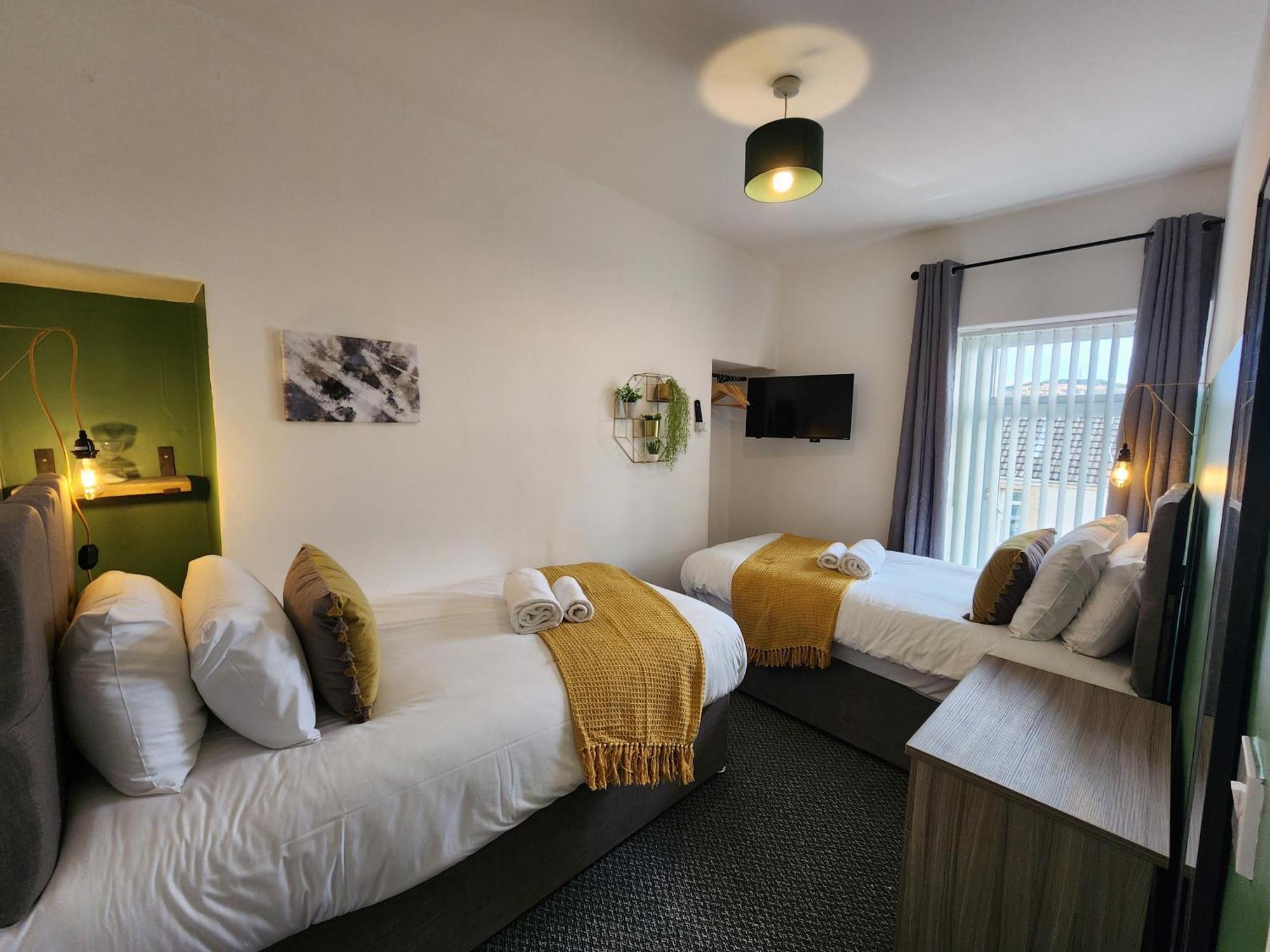- 2 Bathrooms, Smart Tv's Holiday home