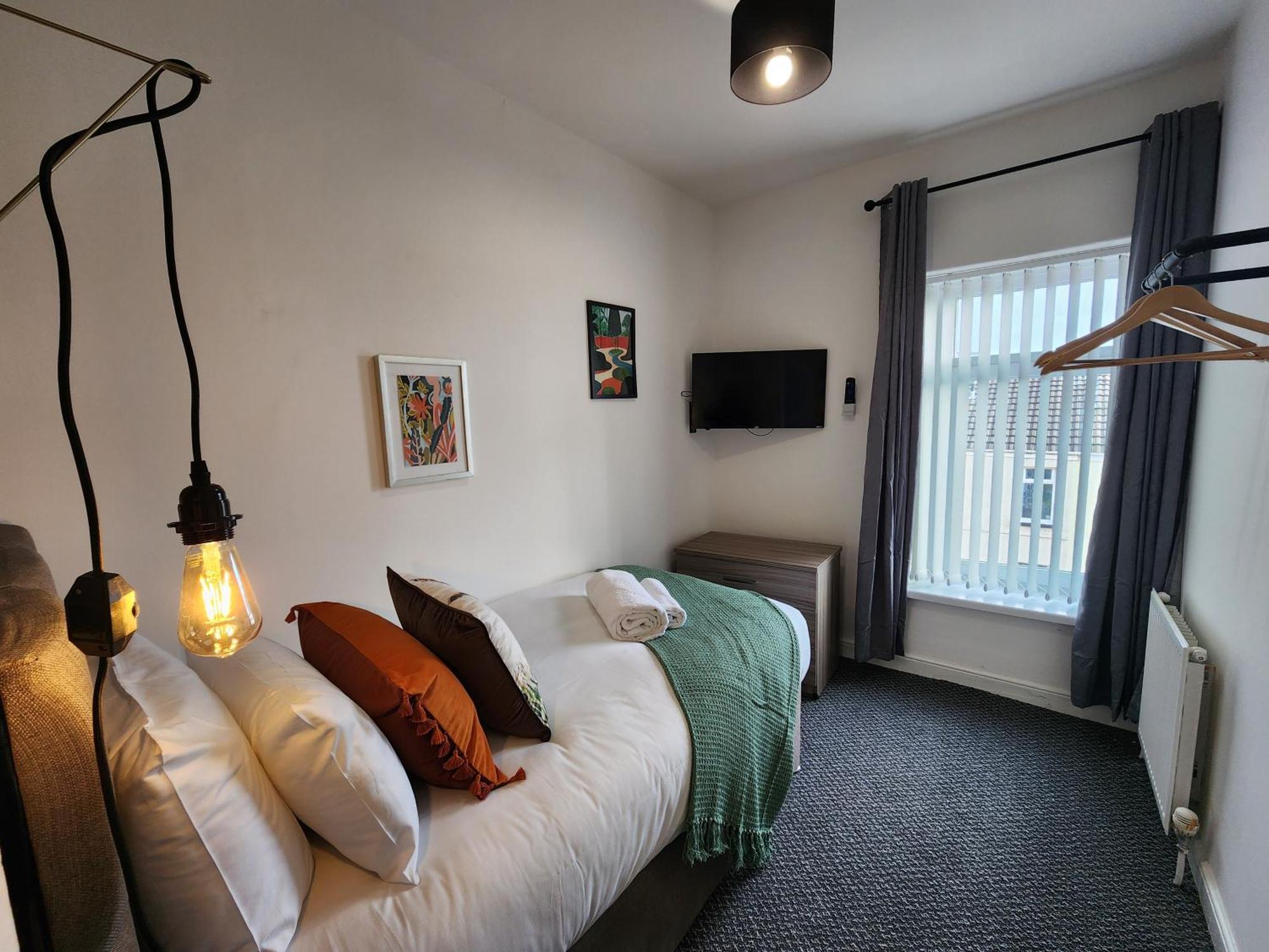 Holiday home - 2 Bathrooms, Smart Tv's